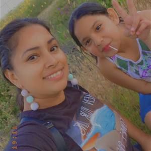 Meet your Posher, Mayra